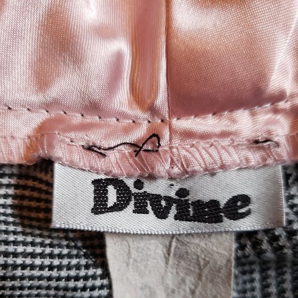 Women's size MED black and white houndstooth pants - Picture 2 of 4